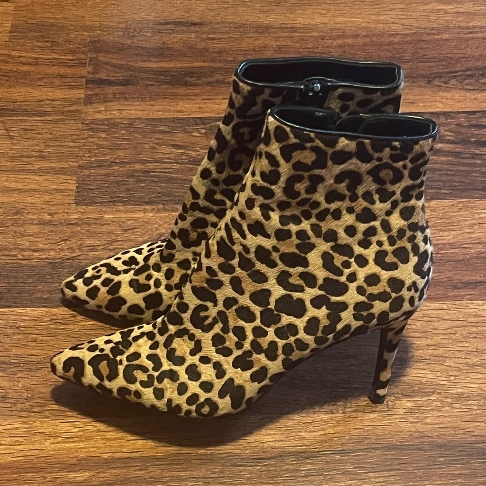 Steve Madden Animal Print Booties Size 7.5